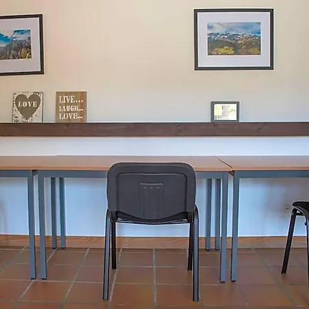 Hostel La Turieno